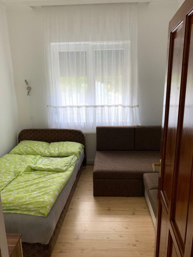 Viktor Apartmanház Zamárdi Exterior foto
